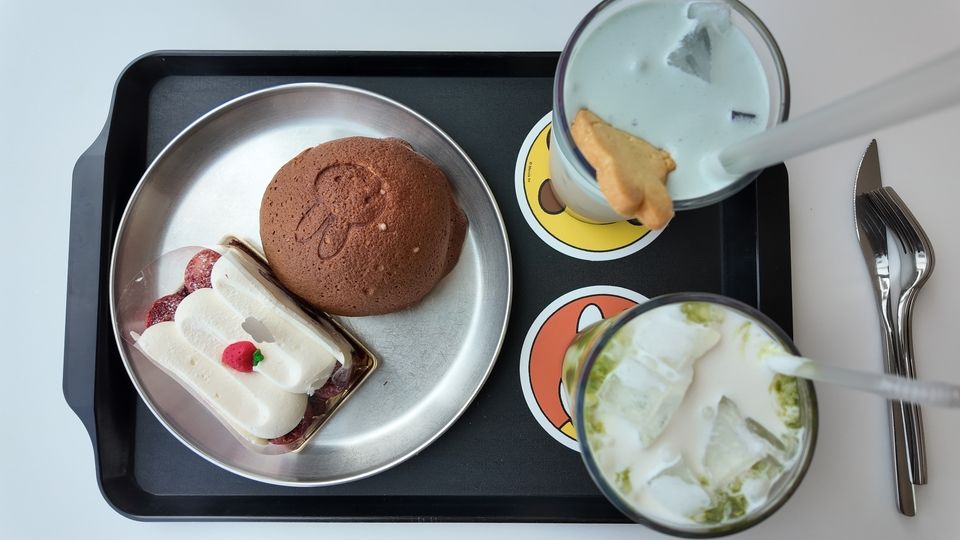 Strawberry tiramisu, chocobun, Miffy Latte, Matcha Latte