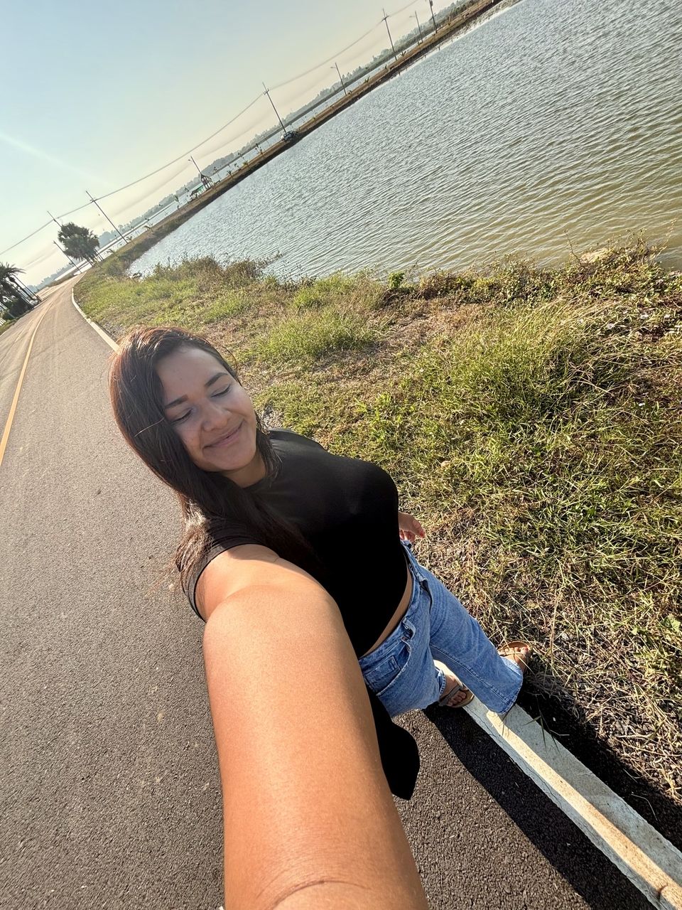 A walk around Beung Si Fai, Phichit's famous lake.
