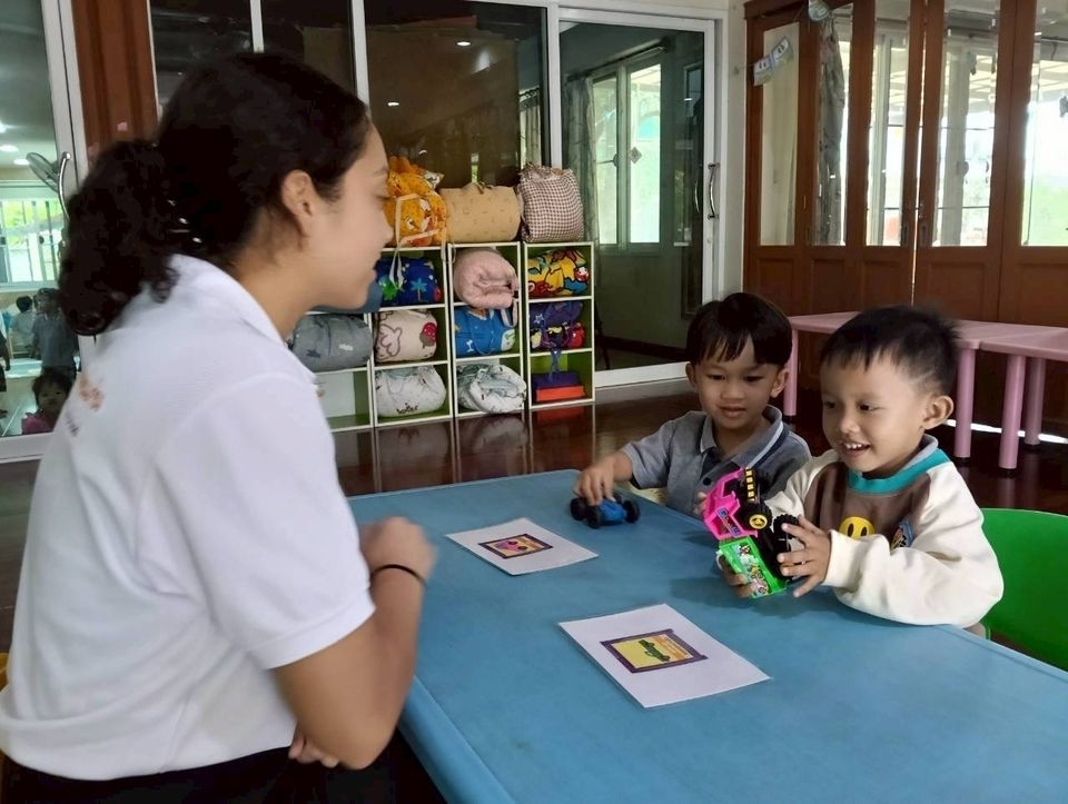 Teaching words for transportation methods