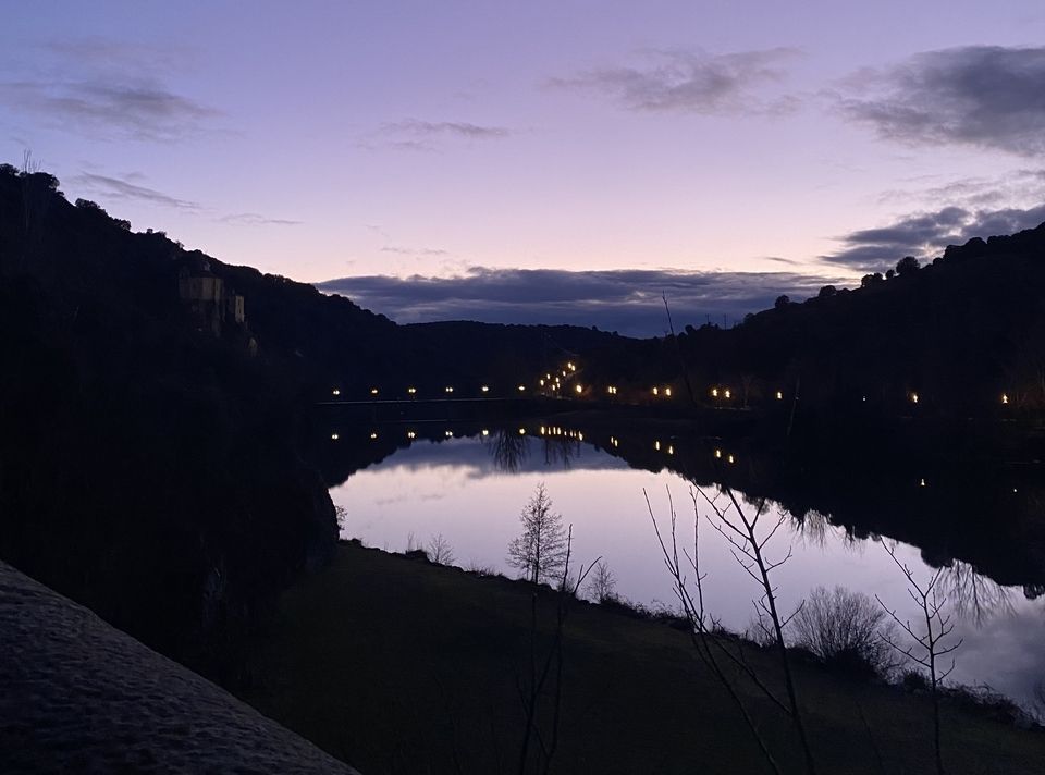 My homestay on the río Duero at sunset