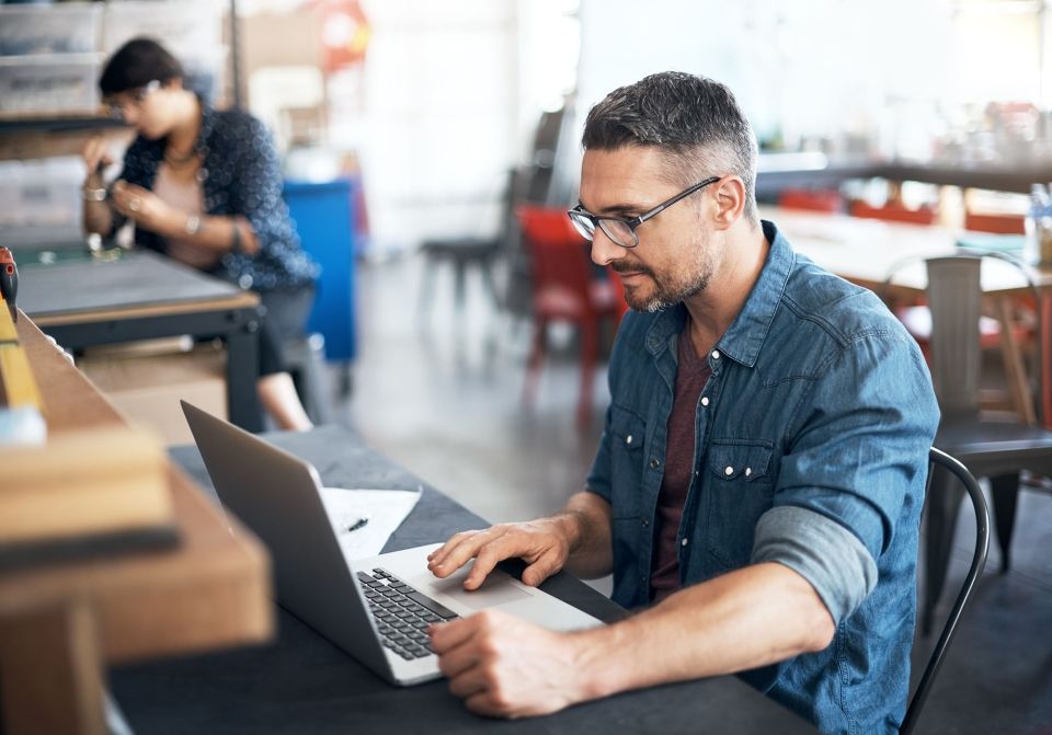 Intern on laptop