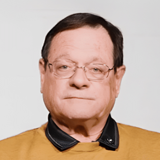 Dr. Doug Tiffin, a CIEE BridgeUSA host father from Texas